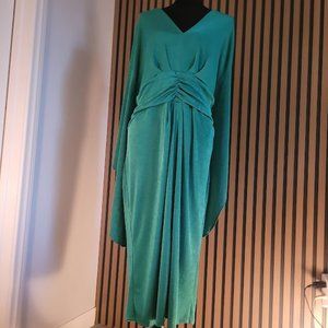 Slinky Kelly Green Kimono Sleeve Dress